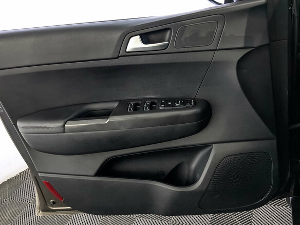 2018 Kia Sportage IV, коричневый, 1790000 рублей - вид 18