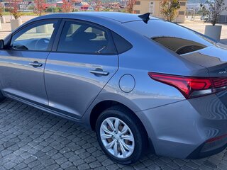 2018 Hyundai Solaris II, серый, 1080000 рублей, вид 3