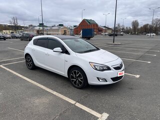 2010 Opel Astra J, белый, 750000 рублей, вид 2