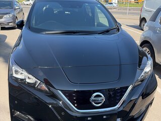 2019 Nissan Leaf II (ZE1), чёрный, 1890000 рублей, вид 1