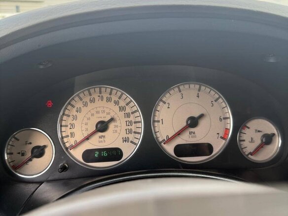 2001 Dodge Caravan 3-speed IV, пурпурный, 600000 рублей - вид 14