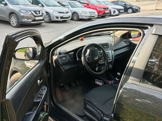 2016 Kia Rio III Рестайлинг, чёрный, 850000 рублей, вид 4