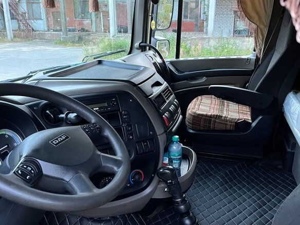 2016 DAF XF 105, белый, 4000000 рублей - вид 4