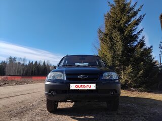 2010 Chevrolet Niva I Рестайлинг, чёрный, 550000 рублей, вид 2