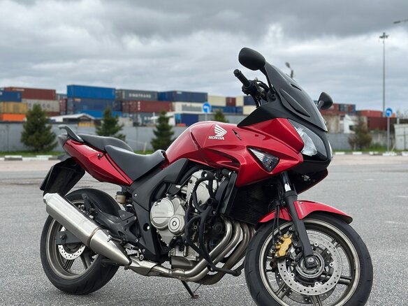 2008 Honda CBF 600, красный, 550000 рублей