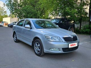 2010 Skoda Octavia II (A5) Рестайлинг, серый, 750000 рублей, вид 3