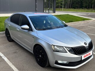 2018 Skoda Octavia III (A7) Рестайлинг, серебристый, 1450000 рублей, вид 5