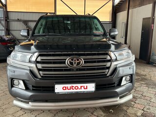 2015 Toyota Land Cruiser 200 Series Рестайлинг 2, серый, 5400000 рублей, вид 2