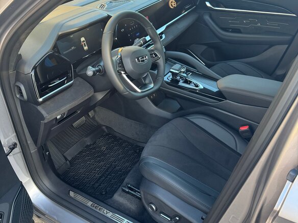 2024 Geely Monjaro I, серебристый, 3800000 рублей - вид 6