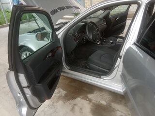 2002 Mercedes-Benz E-Класс 240 III (W211, S211), серебристый, 990000 рублей, вид 5
