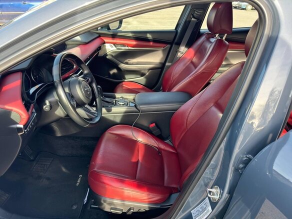 2021 Mazda 3 IV (BP), серый, 2500000 рублей - вид 15