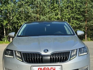 2018 Skoda Octavia III (A7) Рестайлинг, серебристый, 2100000 рублей, вид 2