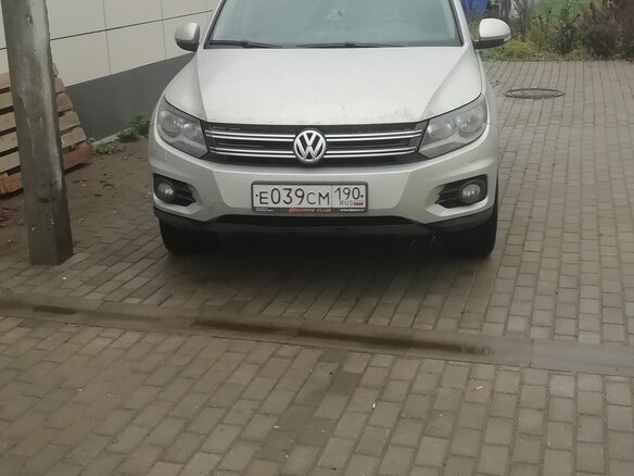 2011 Volkswagen Tiguan I Рестайлинг, золотистый