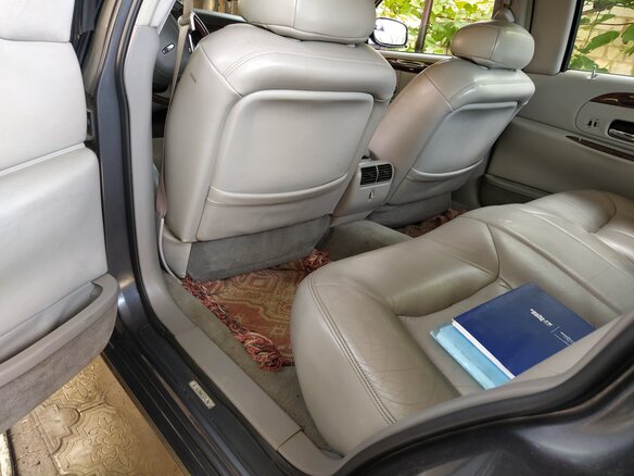 2000 Lincoln Town Car III, серый - вид 11