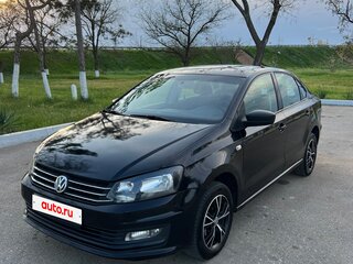 2015 Volkswagen Polo V Рестайлинг, чёрный, 650000 рублей, вид 1