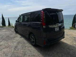 2014 Toyota Noah III (R80), синий, 1800000 рублей, вид 4