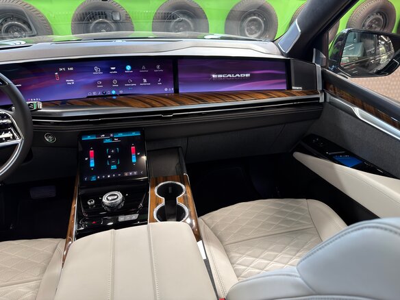 2026 Cadillac Escalade ESV V Рестайлинг, чёрный, 22500000 рублей - вид 22
