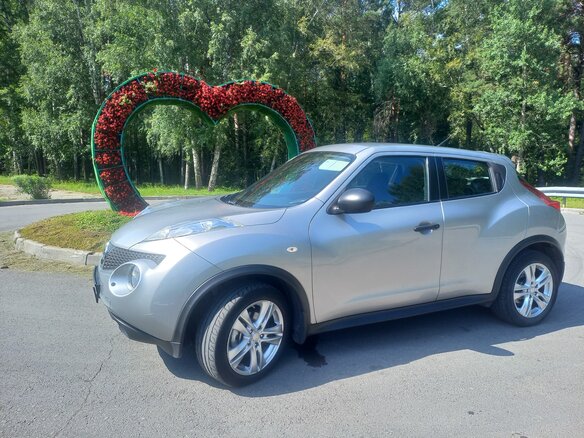 2013 Nissan Juke I, серебристый, 1050000 рублей - вид 5