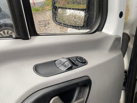2013 Mercedes-Benz Sprinter Classic, белый, 1950000 рублей, вид 4