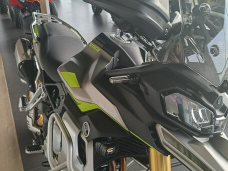 2026 Voge 900DSX, серебристый, 1033000 рублей, вид 4