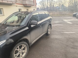 2012 Mitsubishi Outlander III, чёрный, 1300000 рублей, вид 4