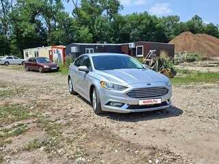 2018 Ford Fusion (North America) II Рестайлинг, серебристый, 1400000 рублей, вид 2