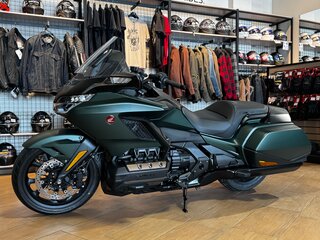 2024 Honda GL 1800 Gold Wing, зелёный, 3595000 рублей, вид 2