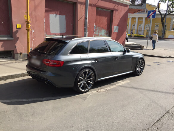 2015 Audi RS 4 III (B8), серый - вид 4