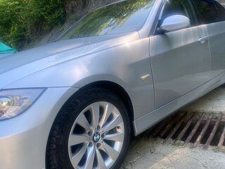 2008 BMW 3 серии 320i V (E90/E91/E92/E93), серебристый, 1350000 рублей, вид 4