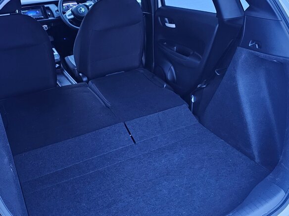 2020 Honda Fit IV, белый, 1535000 рублей - вид 19