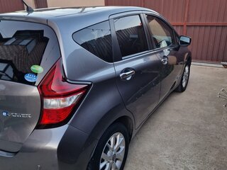 2020 Nissan Note e-Power II Рестайлинг, серый, 1450000 рублей, вид 4