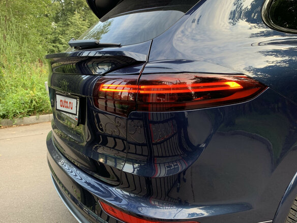 2012 Porsche Cayenne S II (958), синий, 3300000 рублей - вид 4