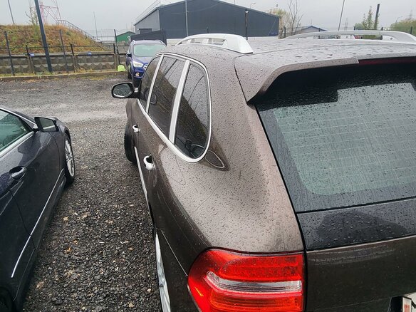 2009 Porsche Cayenne Diesel I Рестайлинг (957), коричневый, 1900000 рублей - вид 19