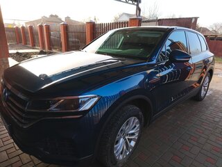2018 Volkswagen Touareg III, синий, 5000000 рублей, вид 2