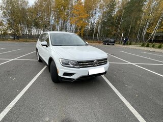 2018 Volkswagen Tiguan Allspace II, белый, 1680000 рублей, вид 4