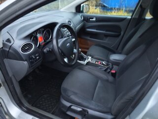 2008 Ford Focus II Рестайлинг, серебристый, 590000 рублей, вид 4