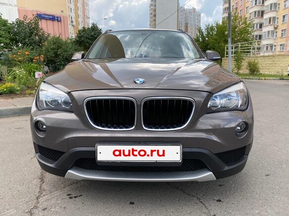 2013 BMW X1 18i I (E84) Рестайлинг, коричневый, 1470000 рублей - вид 1