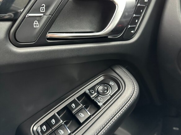 2019 Porsche Macan S I Рестайлинг, белый, 4600000 рублей - вид 12