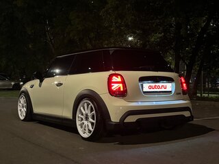 2021 Mini Hatch Cooper III (F55/F56) Рестайлинг 2, бежевый, 2150000 рублей, вид 2