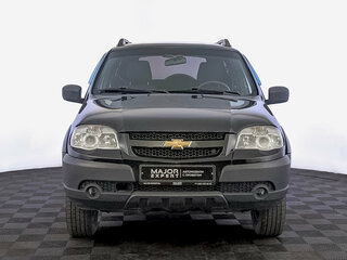 2018 Chevrolet Niva I Рестайлинг, чёрный, 700000 рублей, вид 2