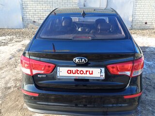 2015 Kia Rio III Рестайлинг, чёрный, 840000 рублей, вид 4