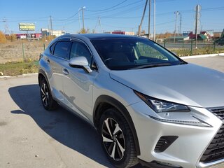 2018 Lexus NX 300 I Рестайлинг, серебристый, 3800000 рублей, вид 2