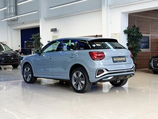 2026 Audi Q2 L 35 TFSI I Рестайлинг, голубой, 3670000 рублей, вид 5