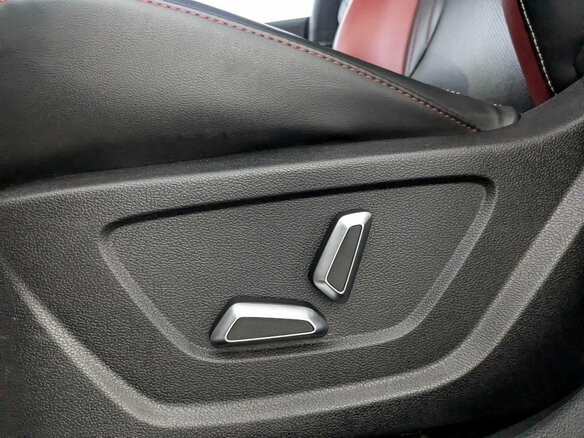 2023 Geely Coolray (Binyue Cool) I Рестайлинг, белый - вид 26