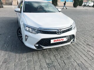 2017 Toyota Camry VII (XV50) Рестайлинг 2, белый, 2300000 рублей, вид 2