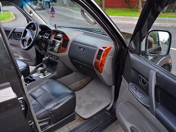2001 Mitsubishi Montero III, чёрный, 750000 рублей - вид 8