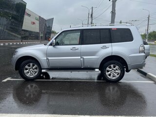 2010 Mitsubishi Pajero IV, серебристый, 1500000 рублей, вид 3