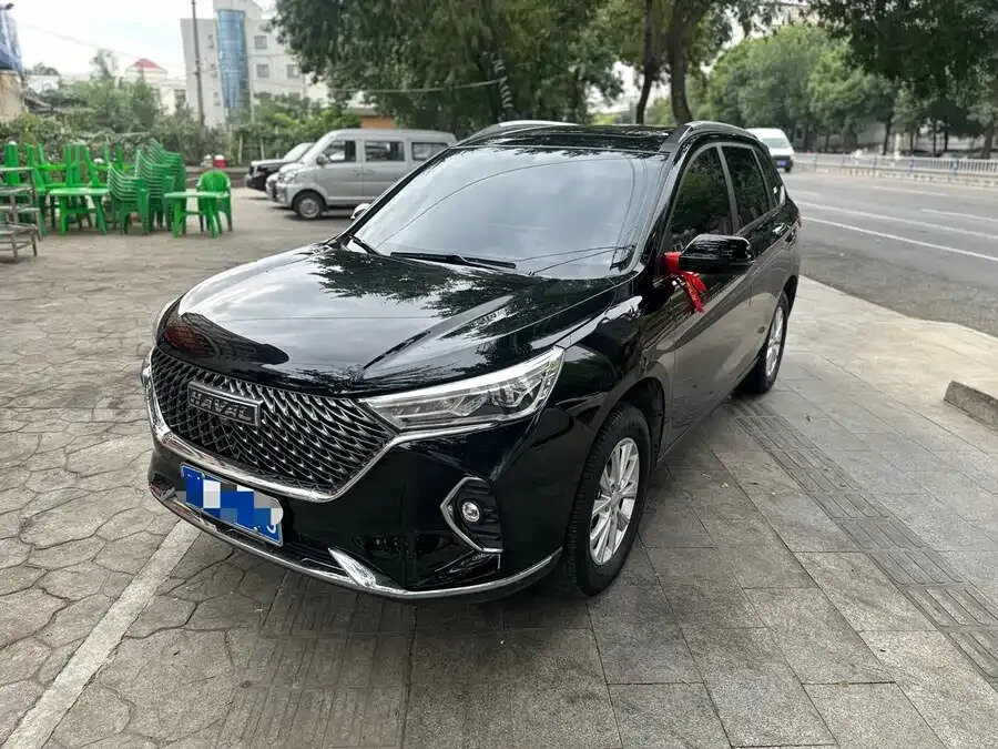 Открыть фотографии: Haval M6 II