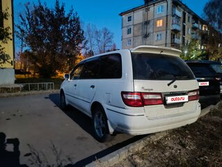 2001 Nissan Presage I, белый, 600000 рублей, вид 5