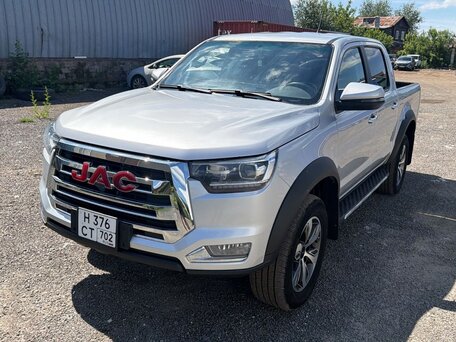 JAC T8